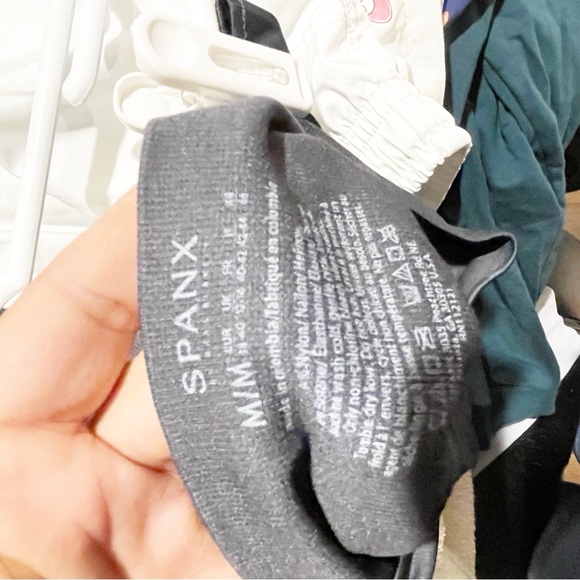 Spanx Women's Look At Me Now Seamless Leggings Camo Black Gray Size Medium - Picture 3 of 4